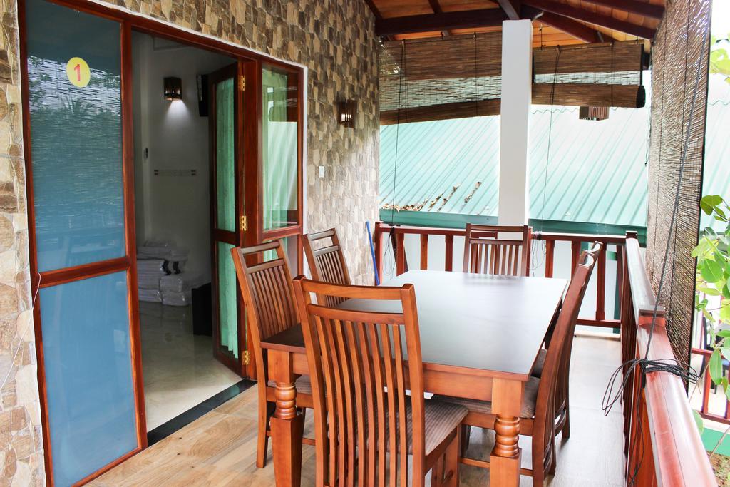 Azzurra Hikkaduwa Villa Rom bilde
